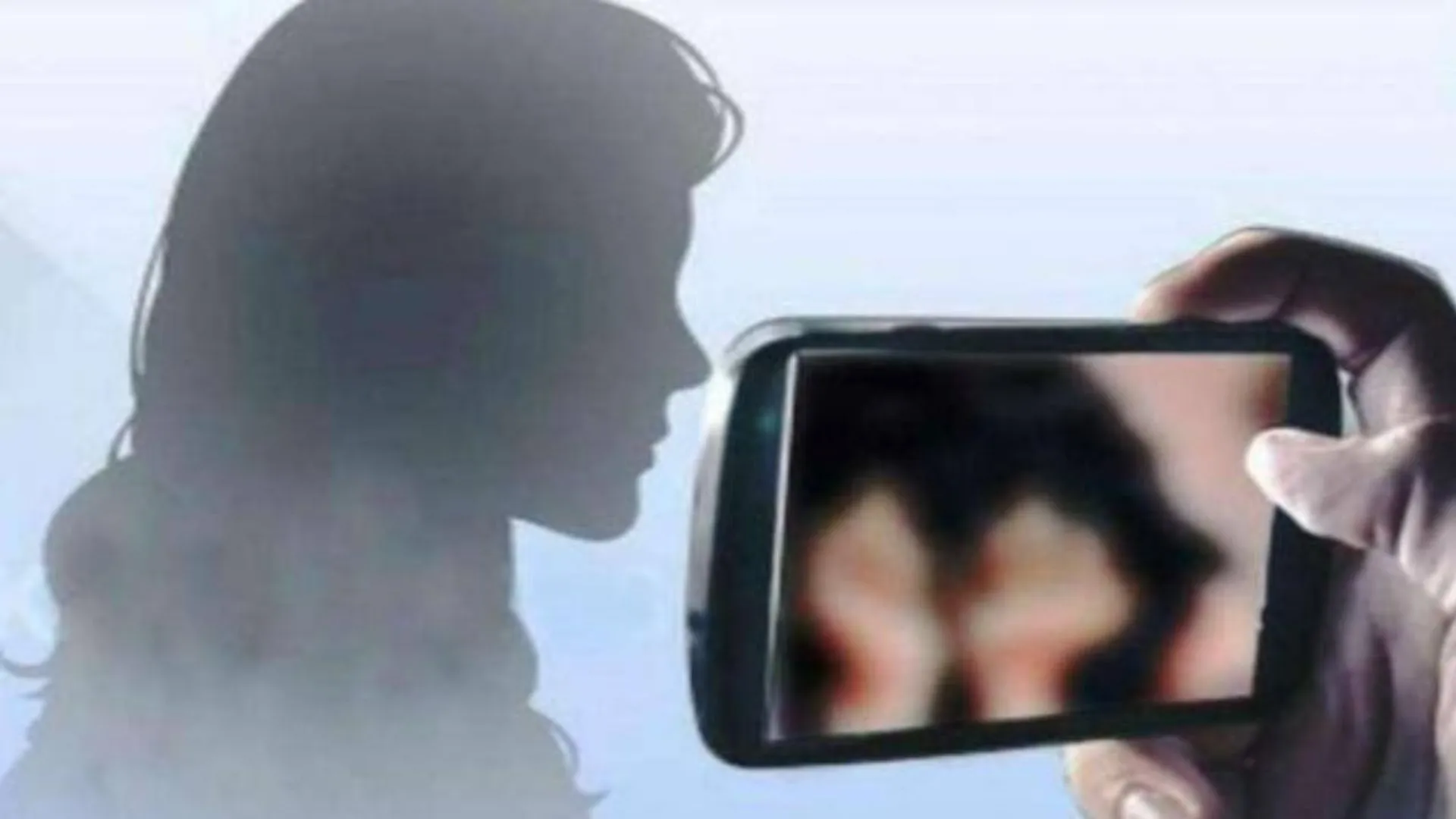 शाहजहांपुर: महिला की फर्जी आईडी बनाकर भेजे अश्लील फोटो, हटाने के नाम पर मांगे पांच लाख रुपये