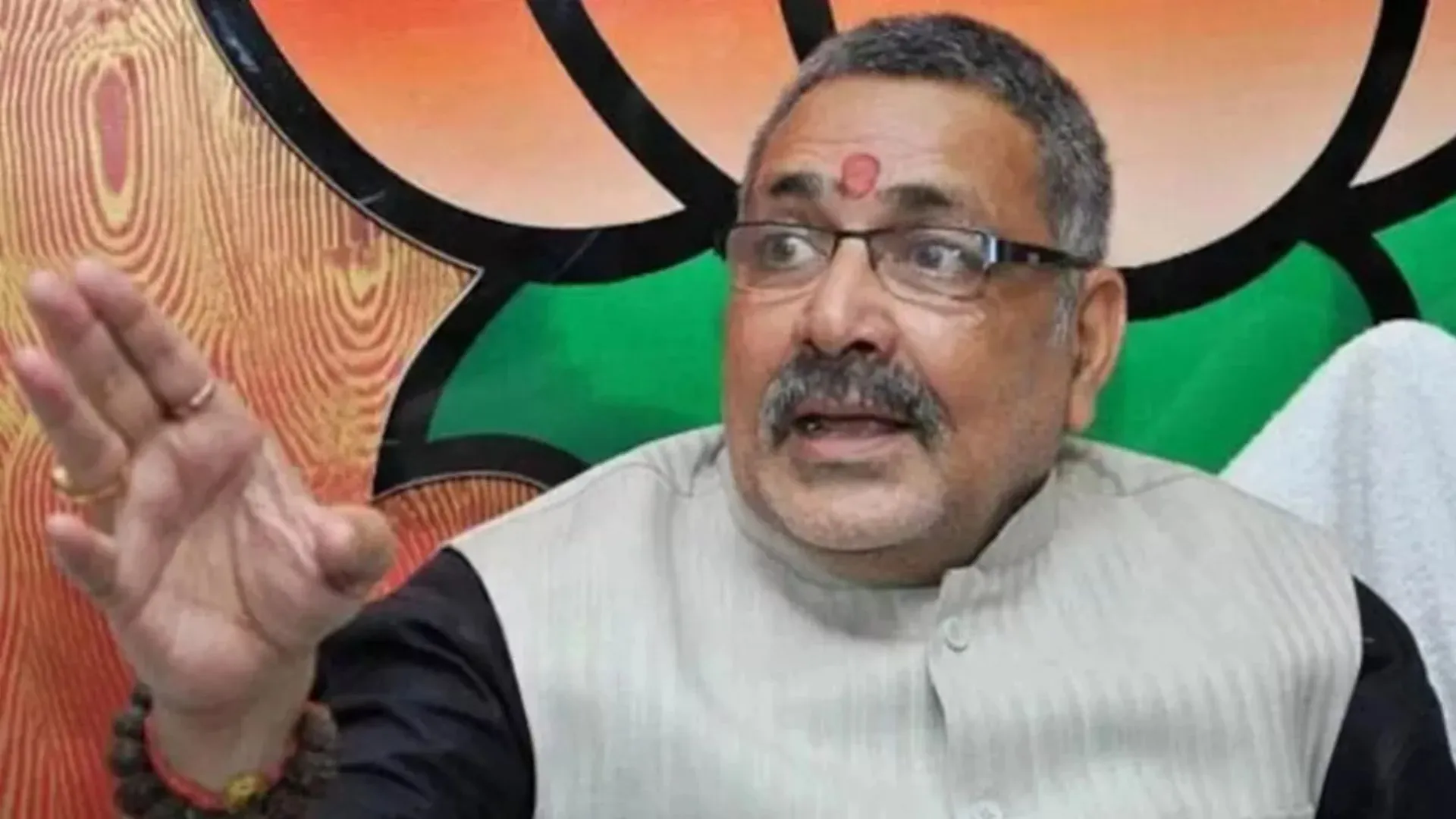 ‘न तो खुश हूं, न ही दुखी’, JDU की NDA में वापसी की चर्चा पर बोले गिरिराज सिंह