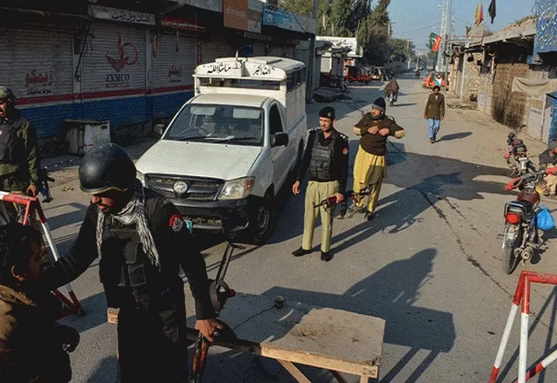  पाकिस्तान : खैबर पख्तूनख्वा की सुरक्षा चौकी पर आतंकवादियों का हमला, तीन की मौत 