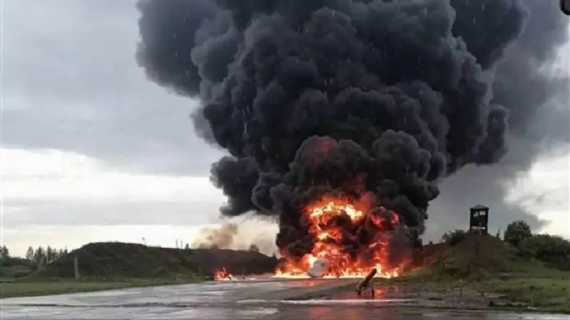 Plane Crash: यूक्रेनी युद्धबंदी को वापस छोड़ने जा रहा रूसी सैन्य विमान क्रैश, पायलट समेत 65 की मौत