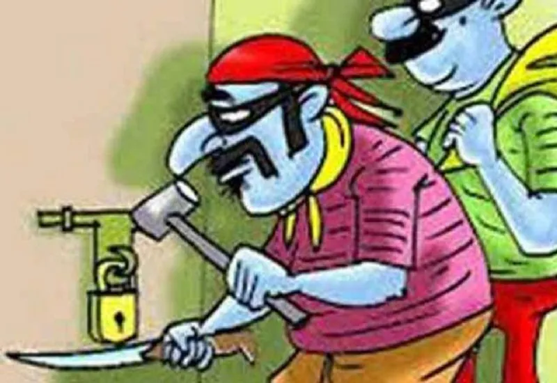 मुरादाबाद : विवेकानंद कॉलोनी में सेल्स मैनेजर के घर से नकदी समेत 9 लाख की चोरी