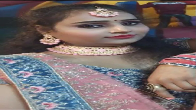 फंदे पर लटककर युवती ने दी जान, बहन के साथ माता-पिता से अलग रहती थी 