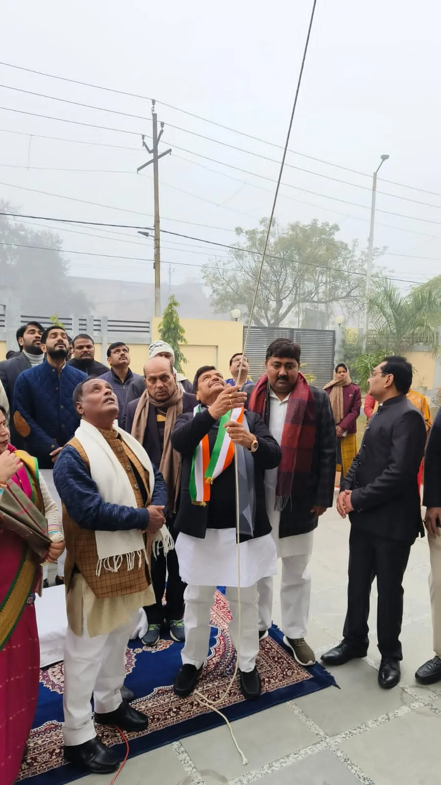 Republic Day 2024: इटावा में शिवपाल यादव ने किया ध्वजारोहण, बोले- इंडिया गठबंधन से लोकसभा का चुनाव लड़ेगे