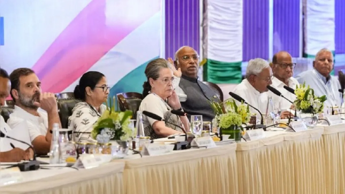 कांग्रेस की गठबंधन समिति से नहीं करेंगे बात, अपने रुख से अवगत करा चुके हैं: TMC सूत्र