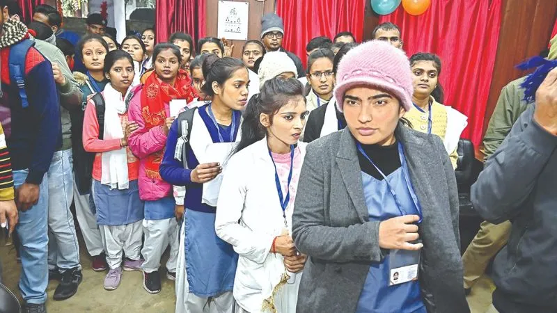 Kanpur News: इजराइल में लाखों की कमाई, युवाओं को नहीं भायी...इतने ने कराया पंजीकरण