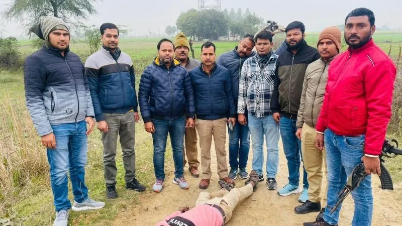 Jalaun Crime: अंतरराज्यीय गैंग का सदस्य पुलिस मुठभेड़ में गिरफ्तार… पैर में लगी गोली, इन मामलों में वांछित था बदमाश