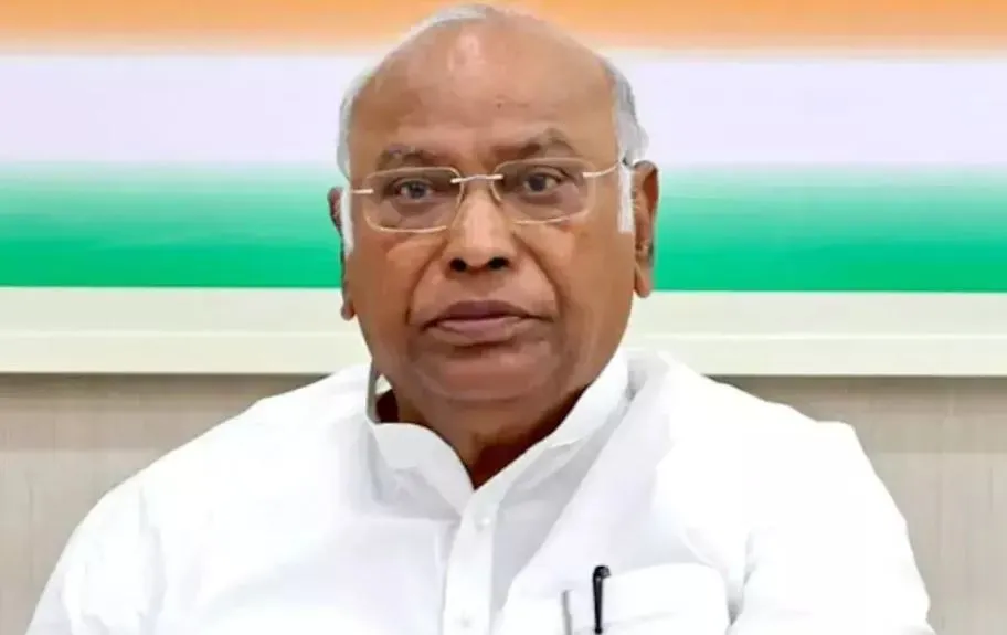 लोकसभा चुनाव 2024:  मल्लिकार्जुन खरगे होंगे  INDIA गठबंधन के अध्यक्ष, संयोजक का ऐलान होना अभी बाकी