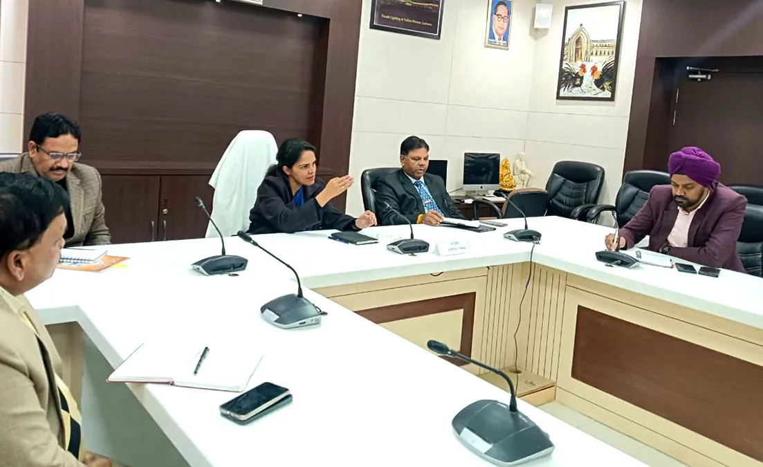  लखनऊ से जुड़े अयोध्या मार्ग पर होगी सजावट, मंडलायुक्त ने बैठक में निये निर्देश