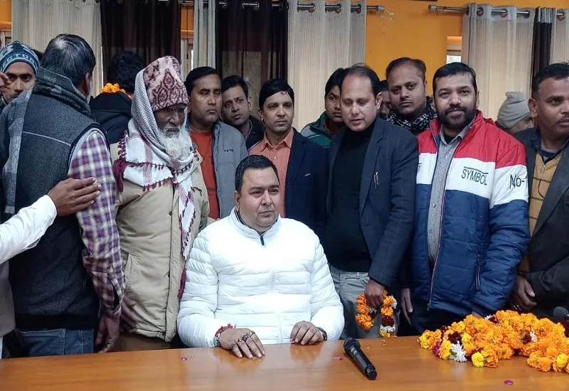 मुरादाबाद : 22 जनवरी को अल्पसंख्यक भाई घरों पर दीप जलाकर मनाएं दिवाली, अशफाक सैफी ने की अपील