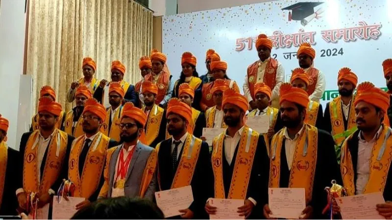 Kanpur: NSI का 51वां दीक्षांत समारोह, मेडल पाकर भावुक हुए मेधावी, किसान के बेटे ने चार मेडल किए हासिल