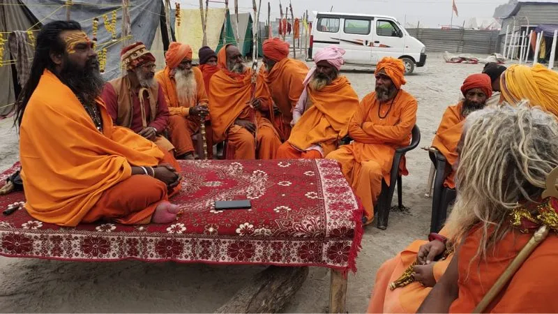 Ram Mandir: अयोध्या में प्राण-प्रतिष्ठा को लेकर मेला रामनगरिया में संत महात्मा कल मनाएंगे दीपावली, भंडारे का भी होगा आयोजन