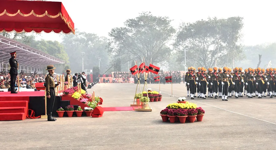 युद्ध में कैसे आसमान से बिजली बनकर दुश्मनों पर टूटते हैं जवान, आज लखनऊ में सेना दिवस पर इंडियन आर्मी का दिखेगा शक्ति प्रदर्शन