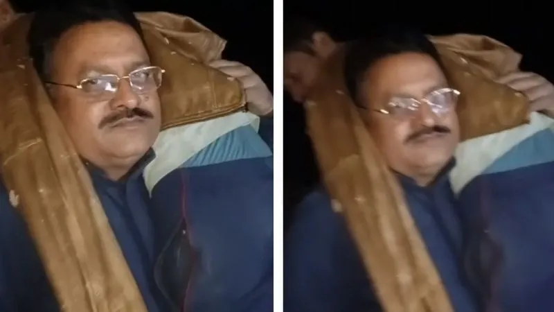 UP के Unnao में 'मित्र पुलिस' की सराहना… अनजान घायल को कंधे पर लादकर एंबुलेंस तक दौड़ी खाकी, देखें- VIDEO