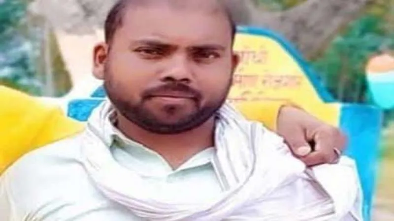 गोंडा: खंभे पर चढ़कर जोड़ रहा था तार, अचानक आ गई बिजली, मौत, जेई समेत दो पर गैर इरादतन हत्या का केस दर्ज