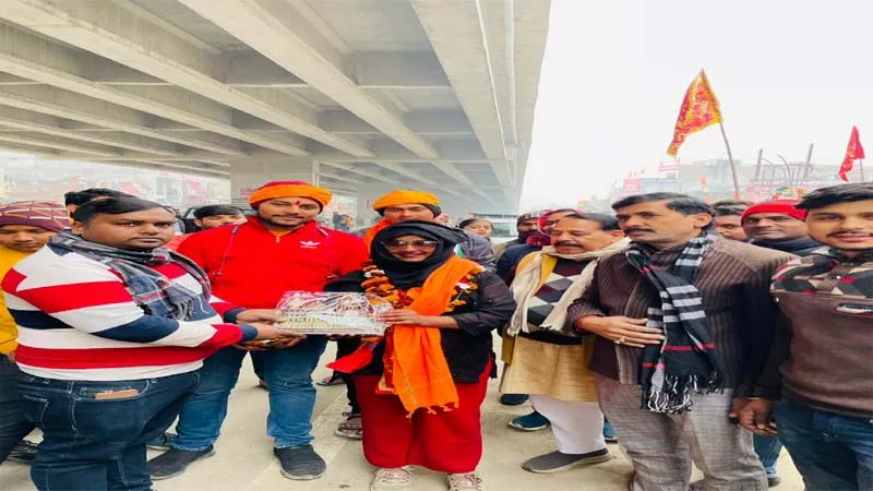 अयोध्या: ...अंतत: रामजी के दर पर पहुंच गई मुस्लिम बेटी शबनम, बोली- हमारे रामजी सभी के हैं, फतवे का नहीं डर!