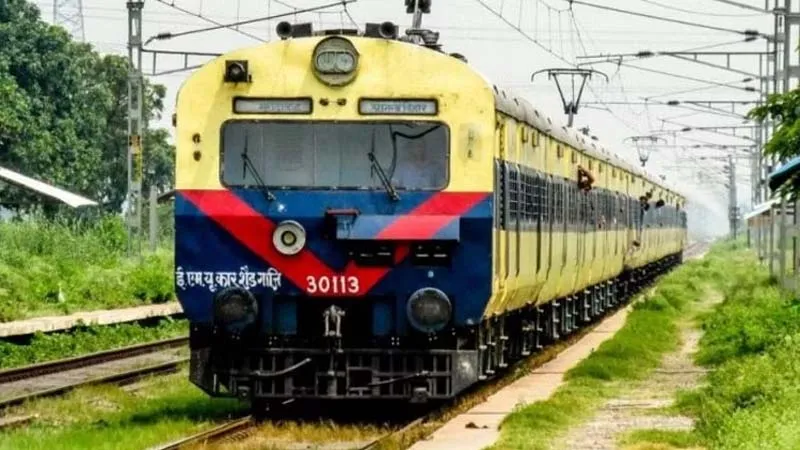 बाराबंकी: रामभक्तों को अयोध्या पहुंचाएगी मेमू ट्रेन, किराया भी होगा कम, रेलवे ने बनाया यह अनोखा प्लान! 