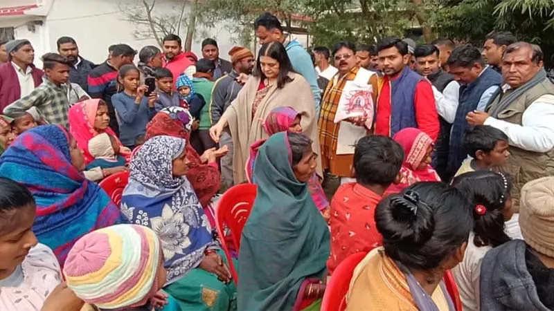 अन्याय और भ्रष्टाचार से मुझे सख्त नफरत, जनता के प्रति स‍ंवेदनशील बने प्रशासन: मेनका गांधी