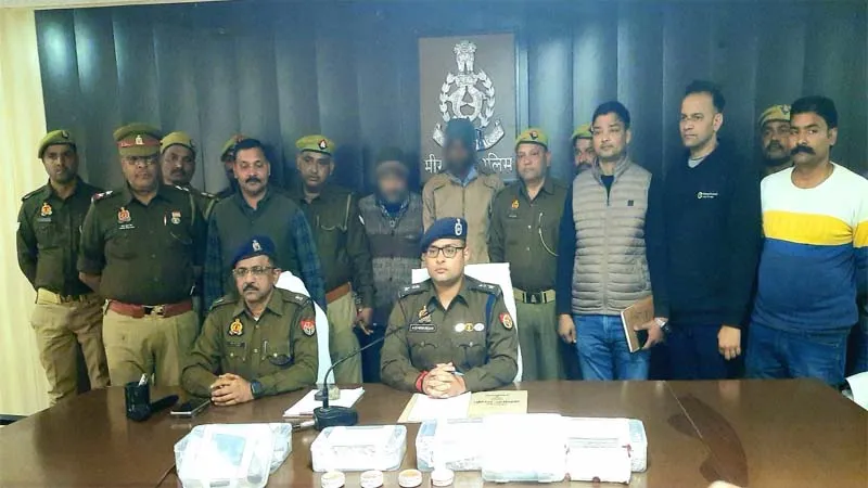 मिर्जापुर पुलिस को मिली सफलता, लूटकांट के दो बदमाशों सहित चार आरोपियों को किया गिरफ्तार, हुआ चौंकाने वाला खुलासा!