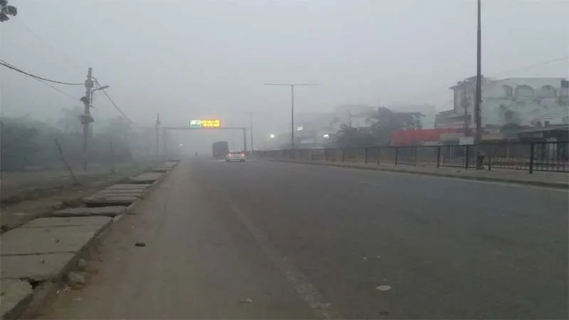 रायबरेली: इस बार लगता है मार डालेगी ये सर्दी!, पहाड़ों पर हो रही बर्फबारी जिले को कंपा रही, हवा चलने से और बढ़ी गलन
