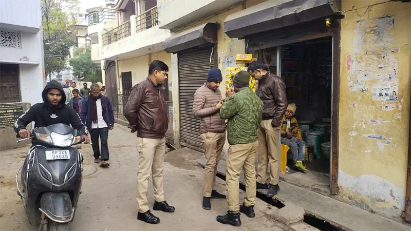 लखनऊ: गाड़ी खड़ी करने को लेकर हुए विवाद में की गई फायरिंग, भाई-बहन हुए गंभीर रूप से घायल, हड़कंप