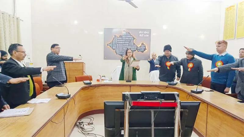 गोंडा: अफसरों संग चार लाख स्कूली बच्चों ने ली मतदाता जागरुकता की शपथ, दिखा गजब का उत्साह!