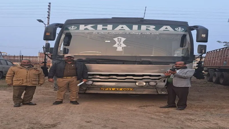 बहराइच: नशे में बस चला रहा था चालक, आरटीओ को देखा तो पेट्रोल पंप के खंभे से लड़ा दी बस, हुई सीज, लगा जुर्माना!