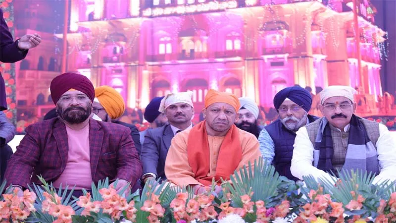दिव्य महापुरुष थे गुरु गोविंद सिंह जी, खालसा पंथ बना मुगल साम्राज्य के पतन का कारण: सीएम योगी  