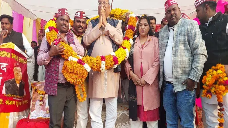 कैबिनेट मंत्री संजय निषाद बोले- पव्वा भर लोग पव्वा पिलाकर झौआ भर करते हैं शासन