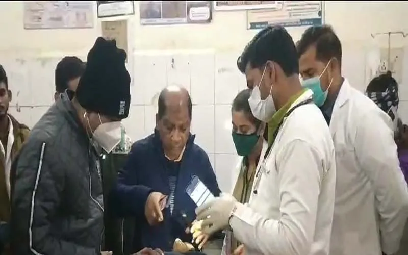 सीतापुर: पेशी पर आए युवक की न्यायालय परिसर में संदिग्ध परिस्थितियों में हुई मौत, हड़कंप
