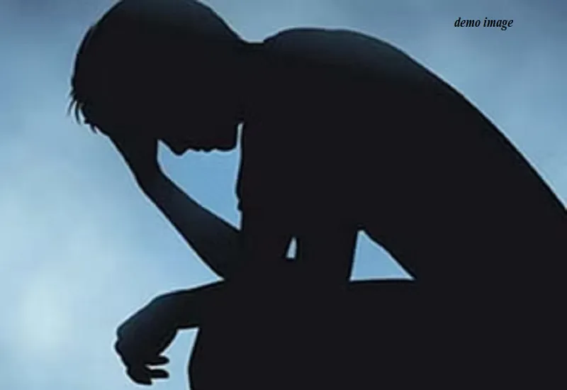 मुरादाबाद: शादी के 18 दिन पहले ही ट्रेन मैनेजर ने लगाया मौत को गले