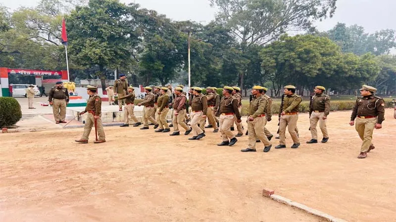 बाराबंकी: भव्य होगी इस बार की गणतंत्र दिवस परेड, पुलिस लाइन में चल रहीं जोरदार तैयारियां, एसपी भी पहुंचे