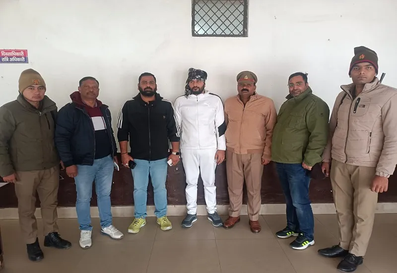 अमरोहा: डबल मर्डर के मुख्य आरोपी हिस्ट्रीशीटर को एसटीएफ ने पुलिस की मदद से किया गिरफ्तार