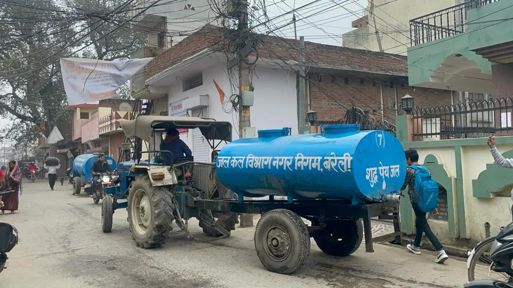 बरेली: पानी की समस्या से शहरवासी परेशान, अधिकारी दे रहे सिर्फ आश्वासन 