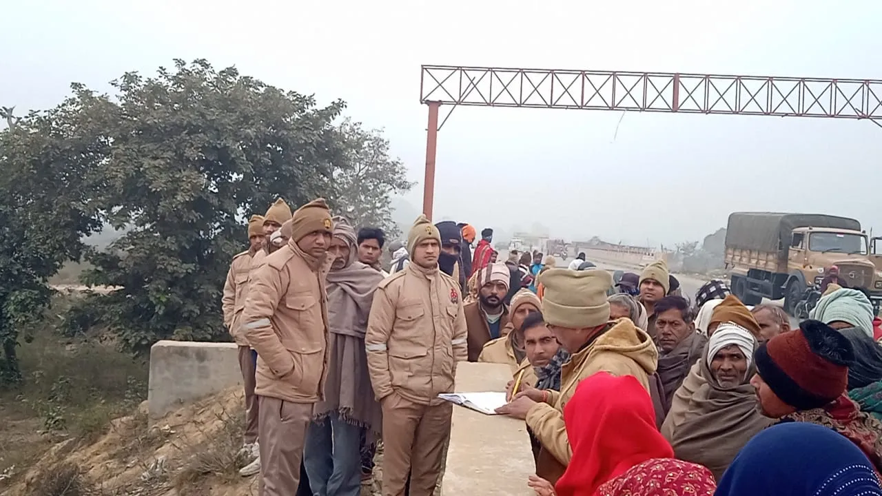 कासगंज: कंटेनर चालक हजारा नहर में कूदा, पहले फोन पर दी जानकारी