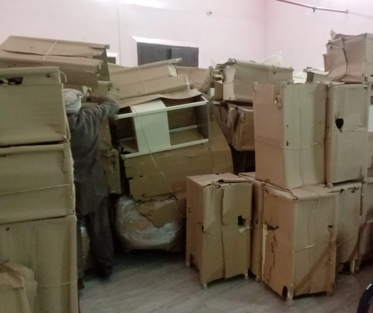 बदायूं: जिला अस्पताल में आधुनिक मशीनों से होगी फिजियोथेरेपी, आईं नई मशीनें