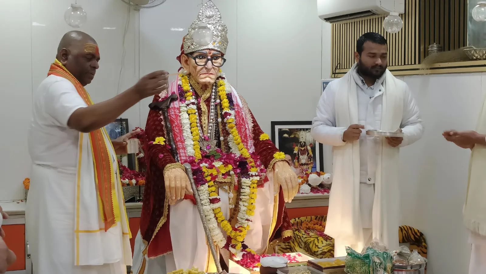 कानपुर: करौली शंकर महादेव धाम करौली में पूर्णिमा महोत्सव का आयोजन 