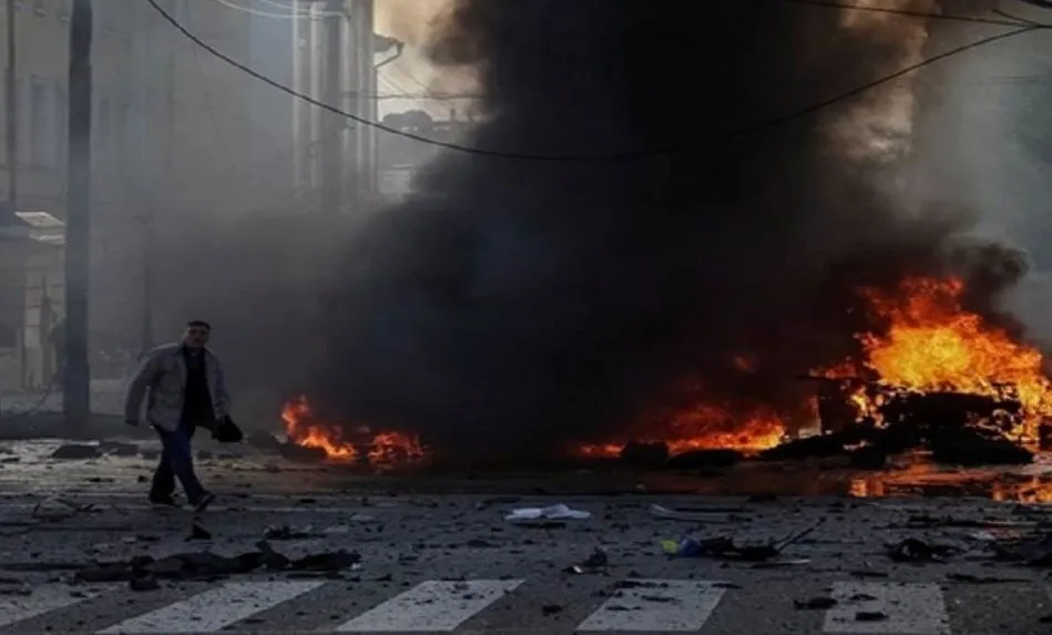 यूक्रेन पर रूस के भीषण हमलों के कारण दिसंबर में हताहत हुए आम नागरिकों की संख्या तेजी से बढ़ी