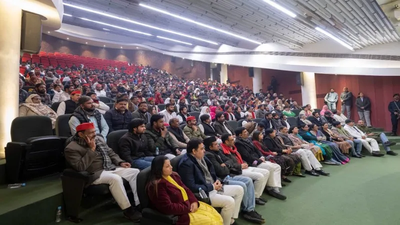 अखिलेश यादव ने लखनऊ जिले के नेताओं व कार्यकर्ताओं संग की बैठक