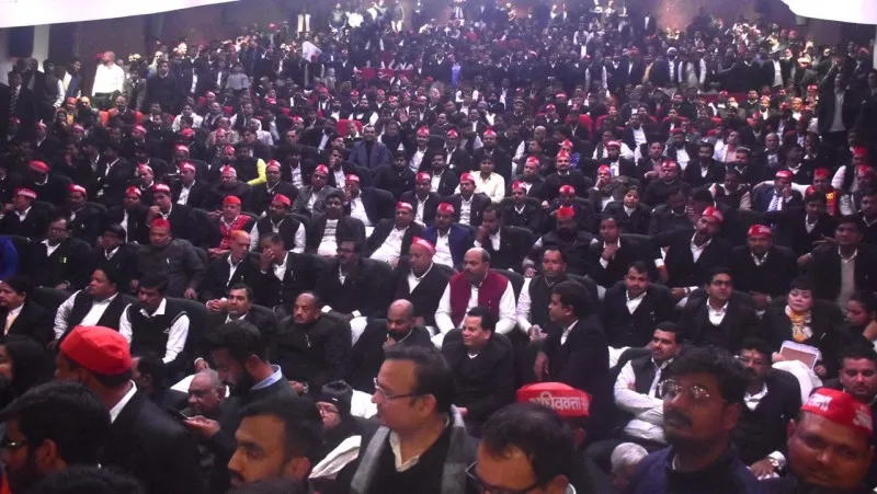 अधिवक्ता सभा सम्मलेन में बोले अखिलेश यादव (2)