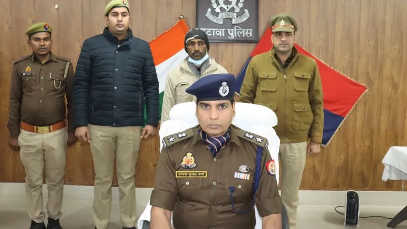 Etawah: भाई को फंसाने के लिए शातिर ने खुद को मारी गोली… इसलिए रची साजिश.. पुलिस ने किया गिरफ्तार