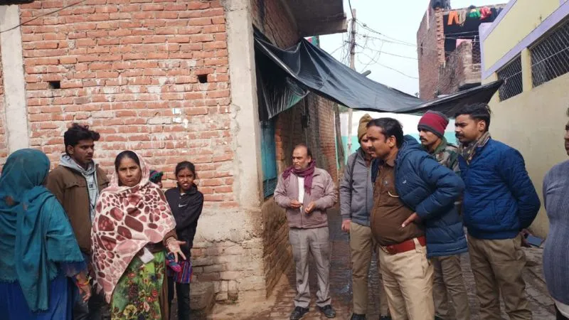 UP: हिस्ट्रीशीटर ने किसान नेता पर तलवार और कट्टे की बट से किया हमला… मौत, जयघोष लगाने पर हुआ था नाराज, परिजनों ने लगाया जाम