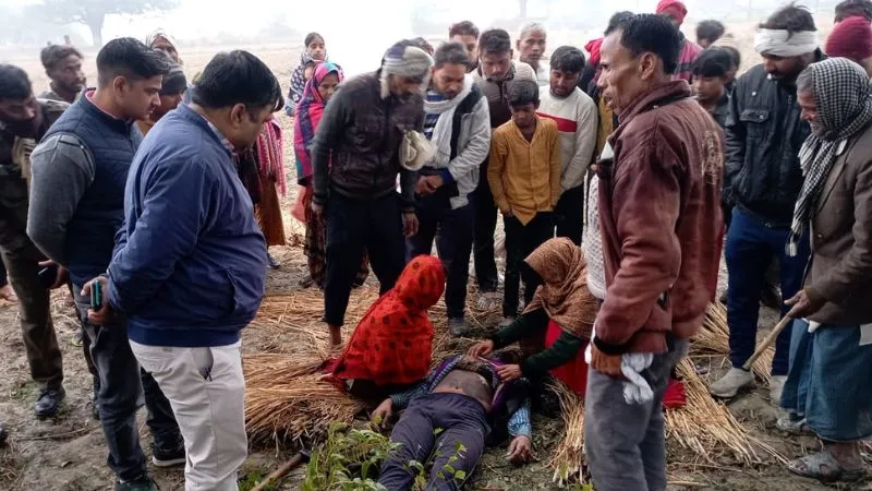 Unnao News: लकड़ी काटकर घर जा रहे युवक पर गिरी बिजली.. मौत, परिजनों में शोक की लहर