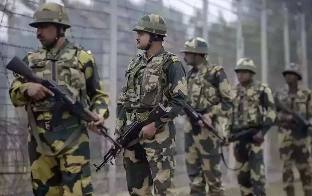 BSF में इन पदों पर निकलने वाली हैं बंपर वैकेंसी, यहां जानें पूरी डिटेल 
