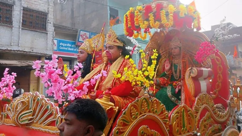 Ayodhya Ram Mandir: रामलला शोभायात्रा में दिखा भक्ति का रंग; बजे ढोल-नगाड़े, सजीव झांकियों ने किया आकर्षित, गूंजा जय श्रीराम...