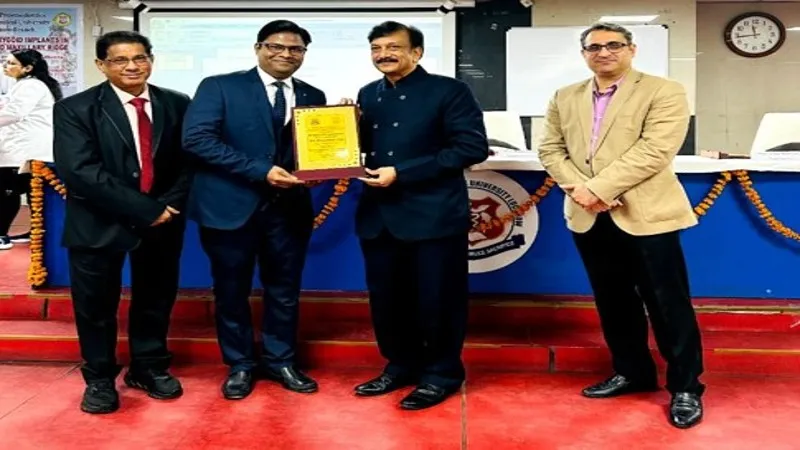 लखनऊ : चने चबा सकते हैं नकली दांत, डॉक्टरों ने खोज निकाली तकनीक, देखें Video
