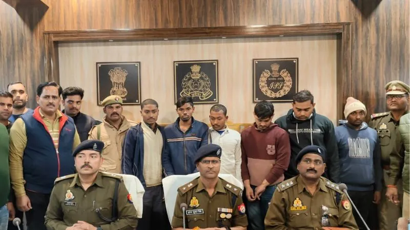 Chitrakoot News: 'इंजॉय' करने के चक्कर में ले ली महिला की जान, बरगढ़ हत्याकांड का खुलासा... छह गिरफ्तार...