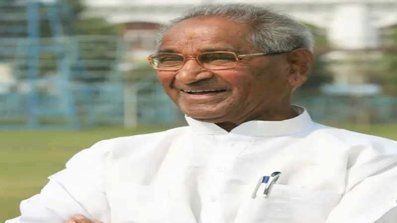 लखनऊ : सीएमएस संस्थापक जगदीश गांधी की हालत नाजुक, वेंटीलेटर सपोर्ट पर 