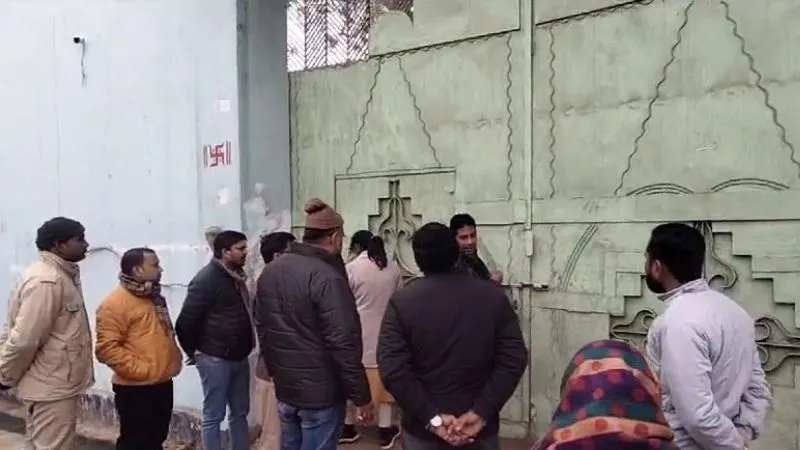 Kannauj: सपा नेता के घर जीएसटी टीम ने मारा छापा, खंगाले दस्तावेज