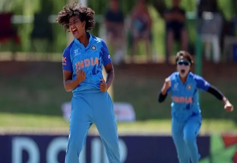 INDW vs AUSW : 'तेज गेंदबाजी करने पर ध्यान दो', झूलन गोस्वामी की सलाह से बदल गईं टिटास साधु 