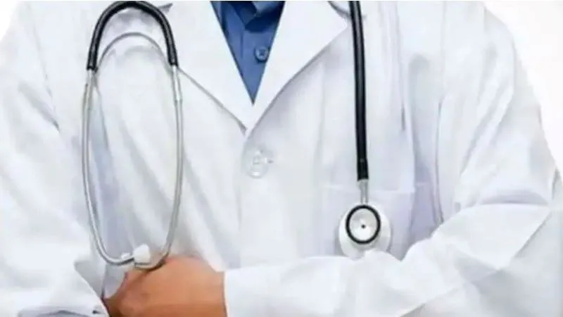 लखनऊ : BHMS में लागू हुये नेशनल एग्जिट एग्जाम का स्टूडेंट ने शुरू किया विरोध